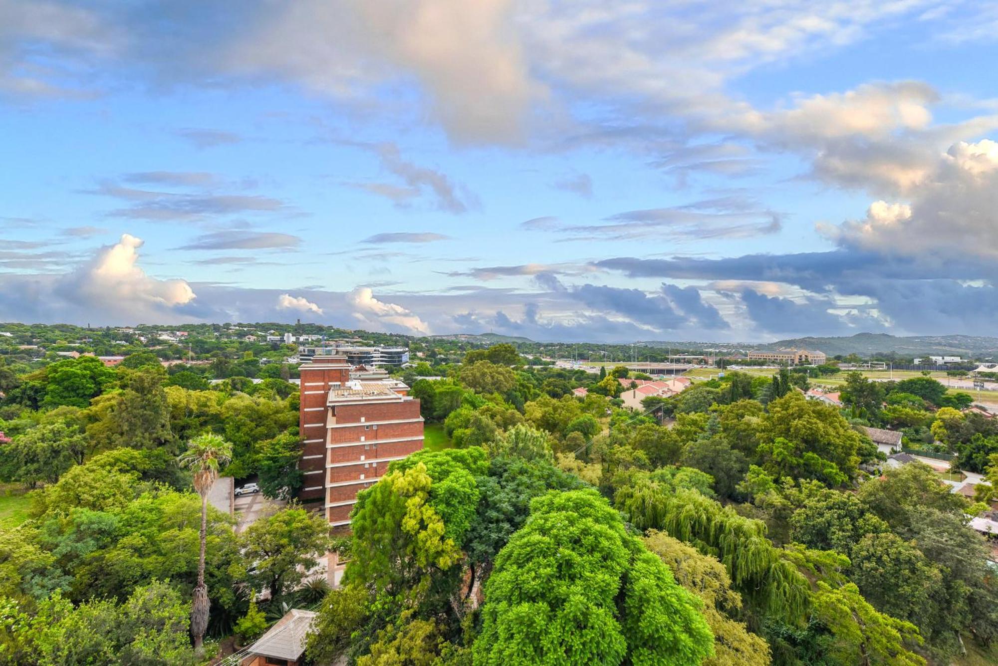 The Regency Apartments Pretoria-Noord Dış mekan fotoğraf
